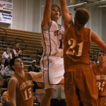 Kiowa_Co_Girls_vs_Larned_12-8-11_0105
