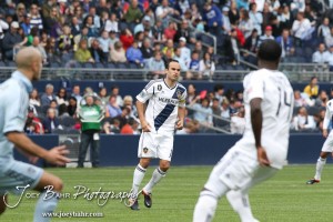 Sporting_KC_vs_LA_Galaxy_4-7-12_0428 LA Galaxy Midfielder Landon Donovan (#10) looks for the ball against Sporting Kansas City at LIVESTRONG Sporting Park in Kansas City, Kansas on April 7, 2012. (Photo: Joey Bahr, www.joeybahr.com)
