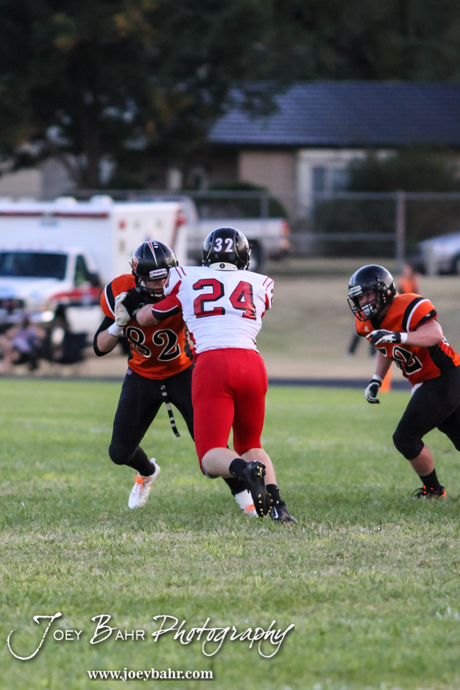 Kingman versus Larned Football 91914 Joey Bahr Photography